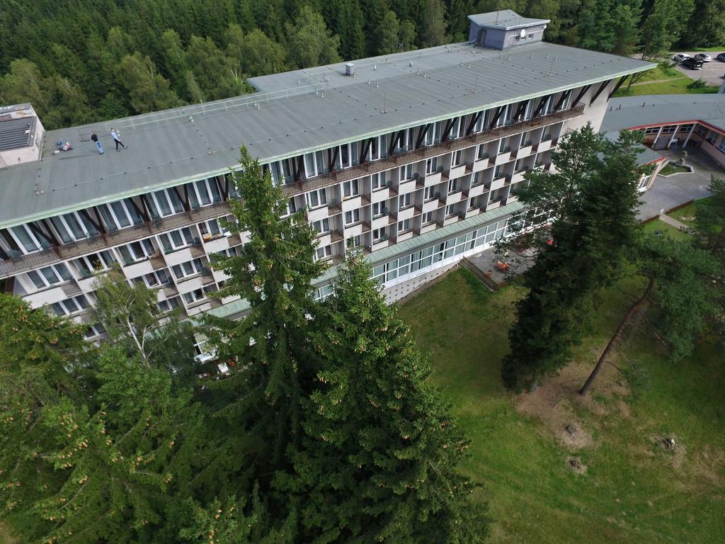 Hotel Medlov نوفي ميستو نا مورافي المظهر الخارجي الصورة
