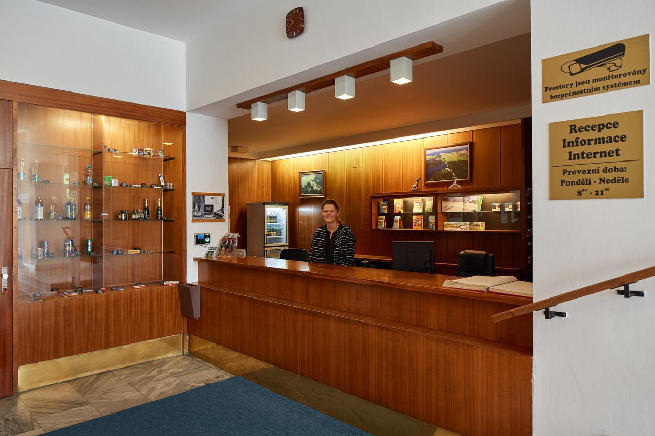 Hotel Medlov نوفي ميستو نا مورافي المظهر الخارجي الصورة