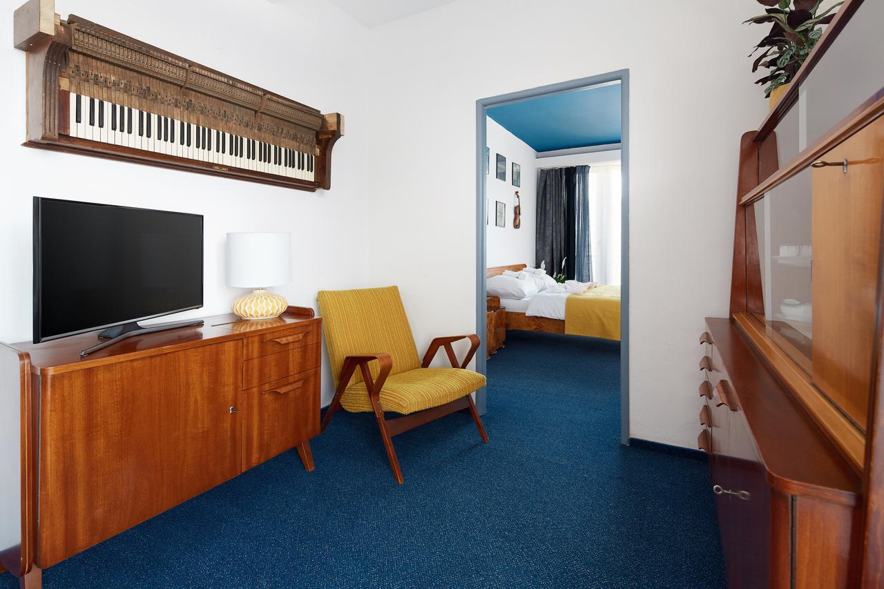 Hotel Medlov نوفي ميستو نا مورافي المظهر الخارجي الصورة
